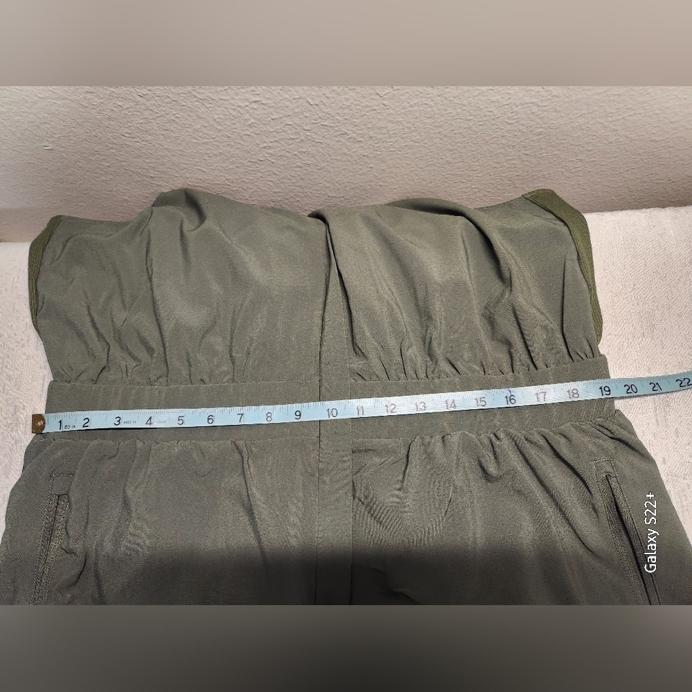 LIVI BY LANE BRYANT SIZE 18 ELEGANT Y BEAUTIFUL SLEEVELESS GREEN  JUMPSUIT - Picture 13 of 16